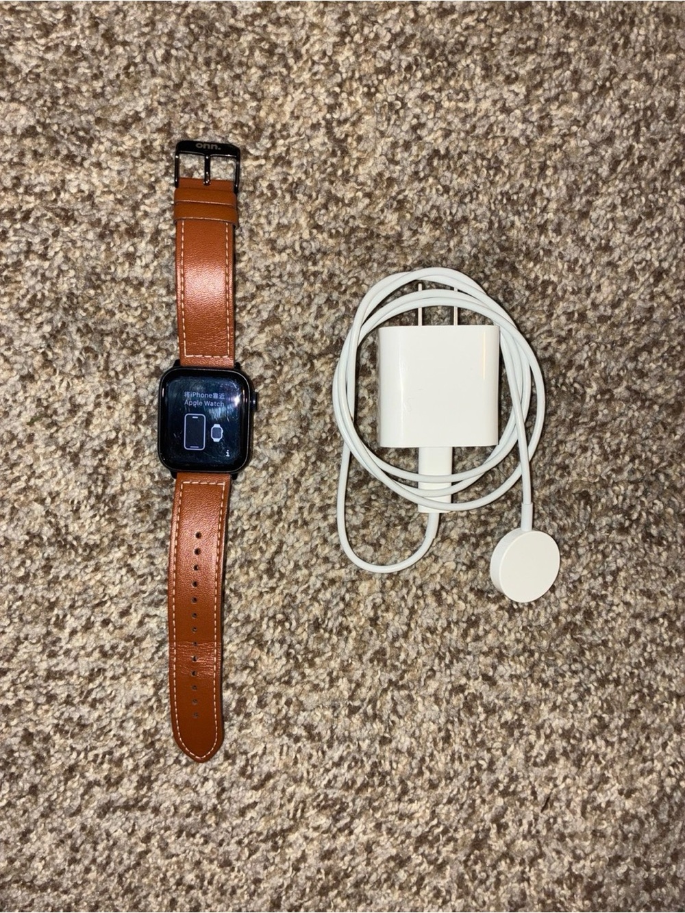 Apple Watch SE 3rd Gen 40mm w/ Apple Charger & Faux Leather Band